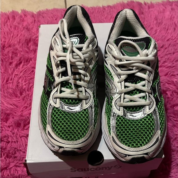 Saucony Men's ProGrid Omni 9 Running Shoes Men 8.5/Women 10 - Picture 4 of 7